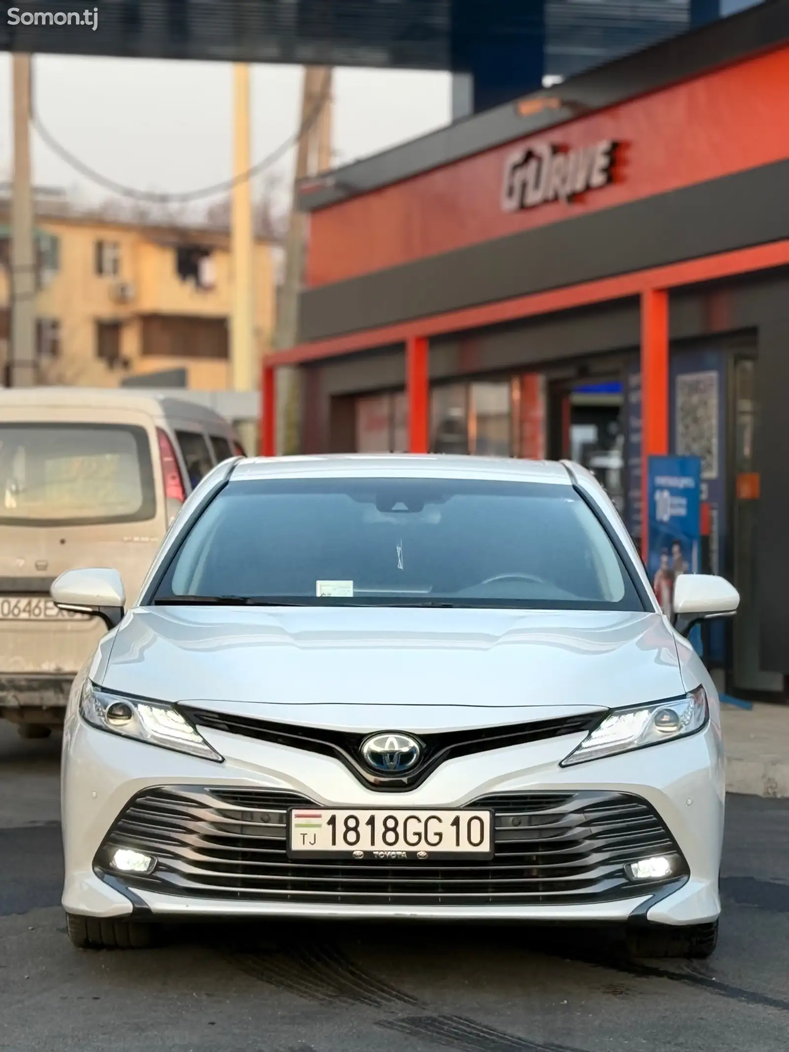 Toyota Camry, 2018-1