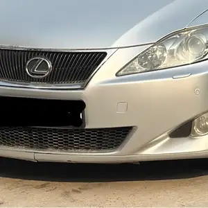 Бампер передний lexus is 2007