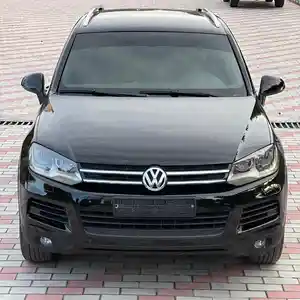 Volkswagen Touareg, 2011