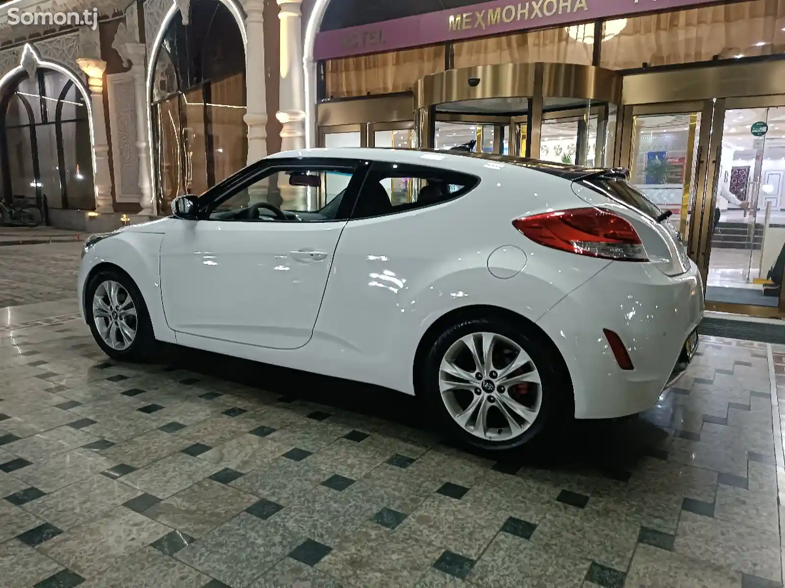 Hyundai Veloster, 2013-5