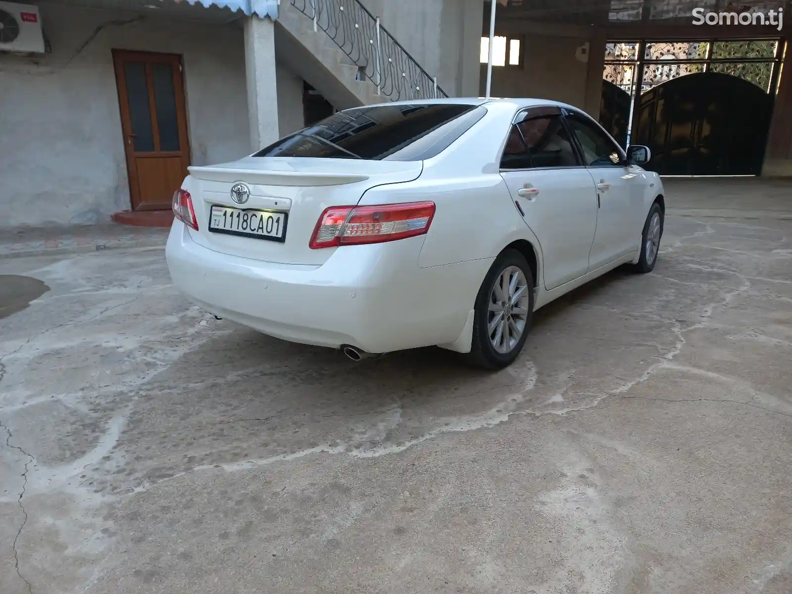 Toyota Camry, 2011-8