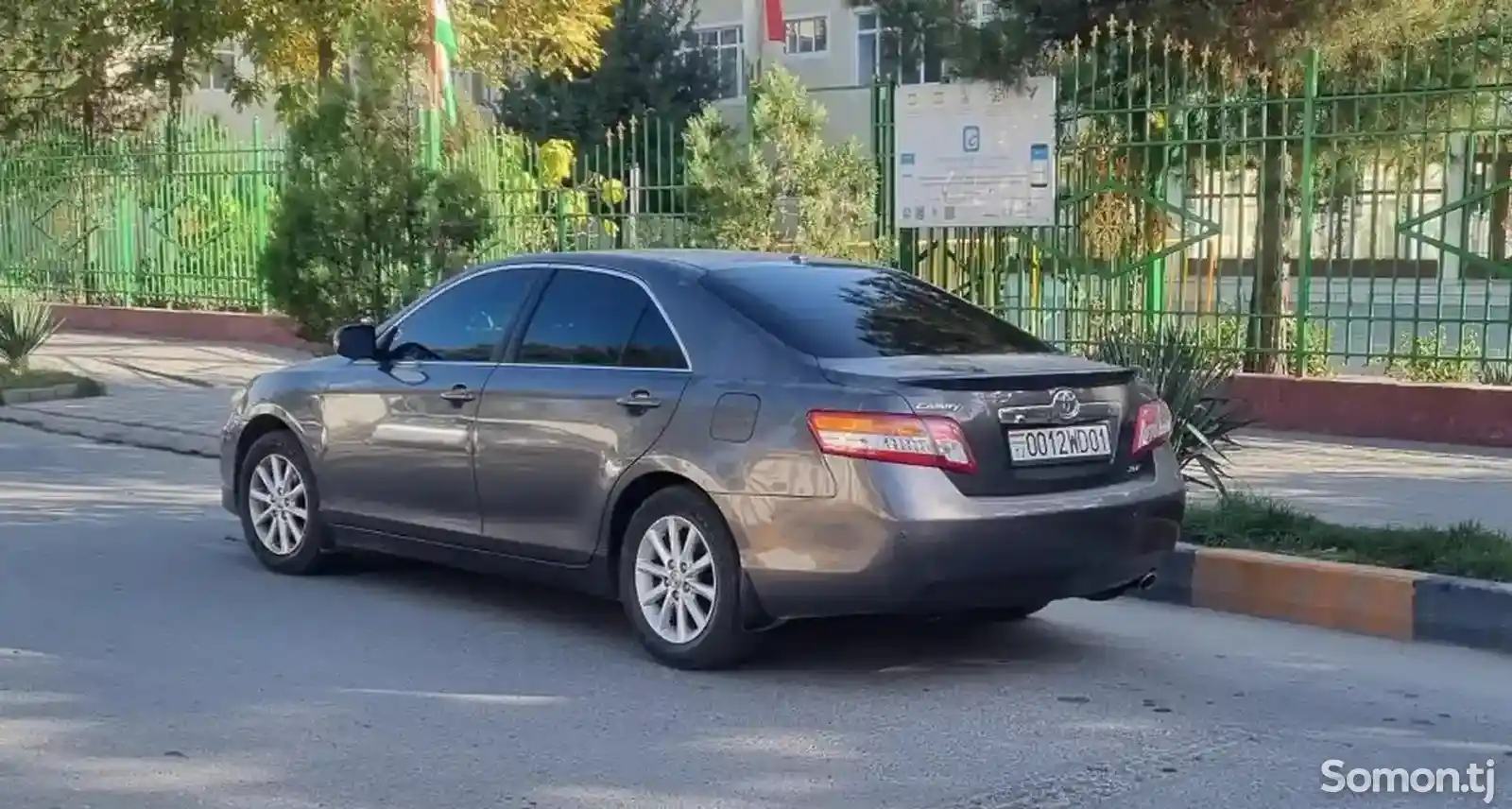 Toyota Camry, 2010-1