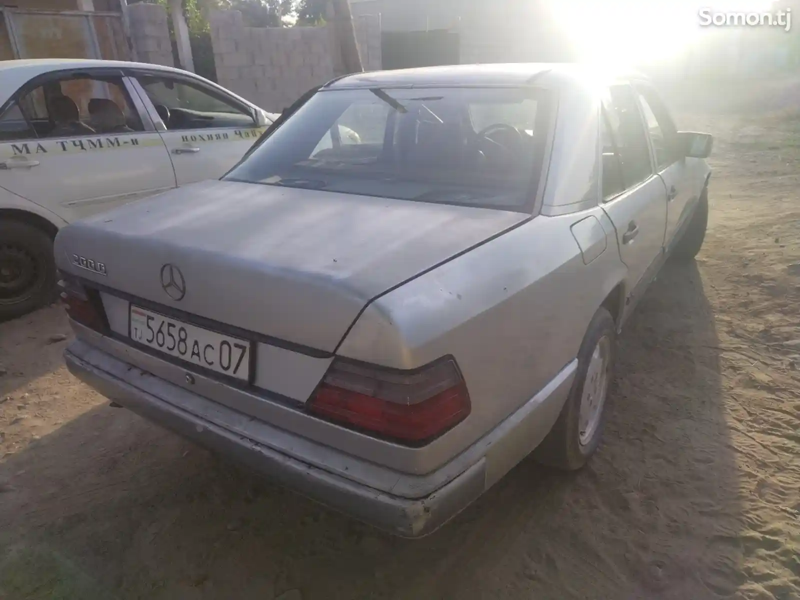 Mercedes-Benz W124, 1990-4