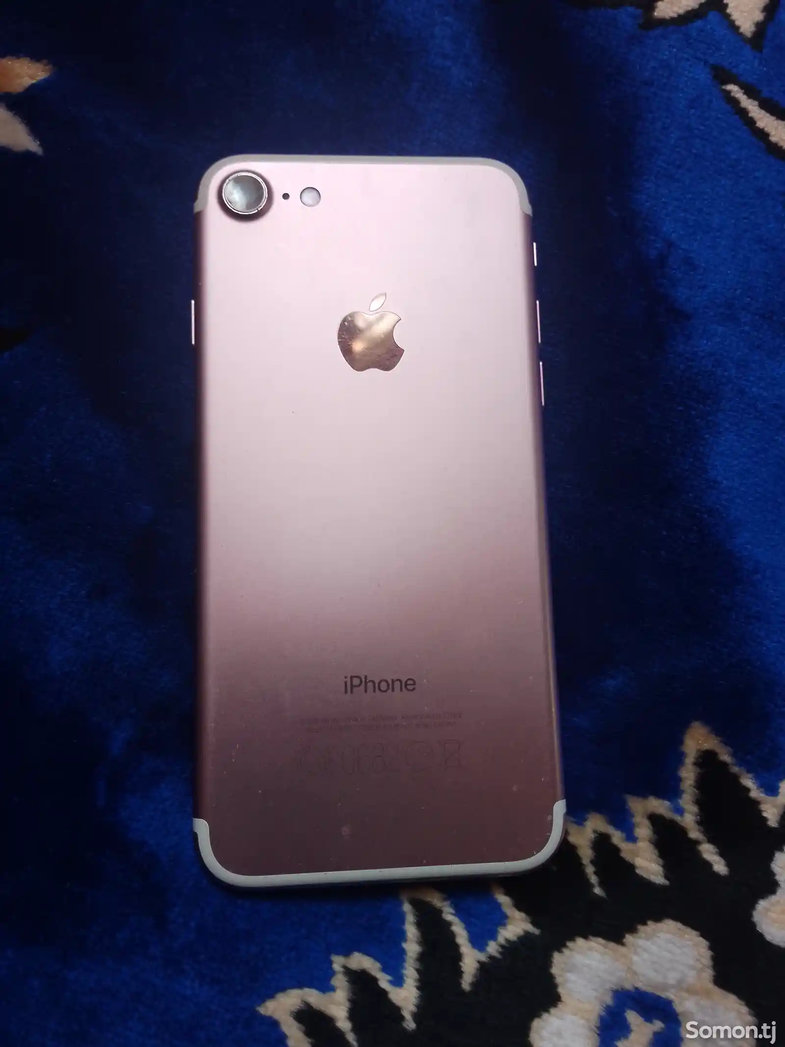 Apple iPhone 7, 32 gb-1