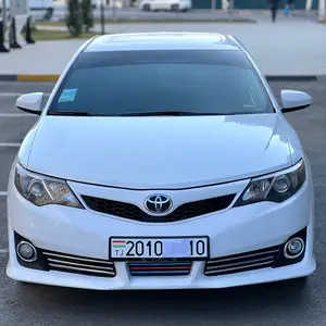 Toyota Camry, 2012