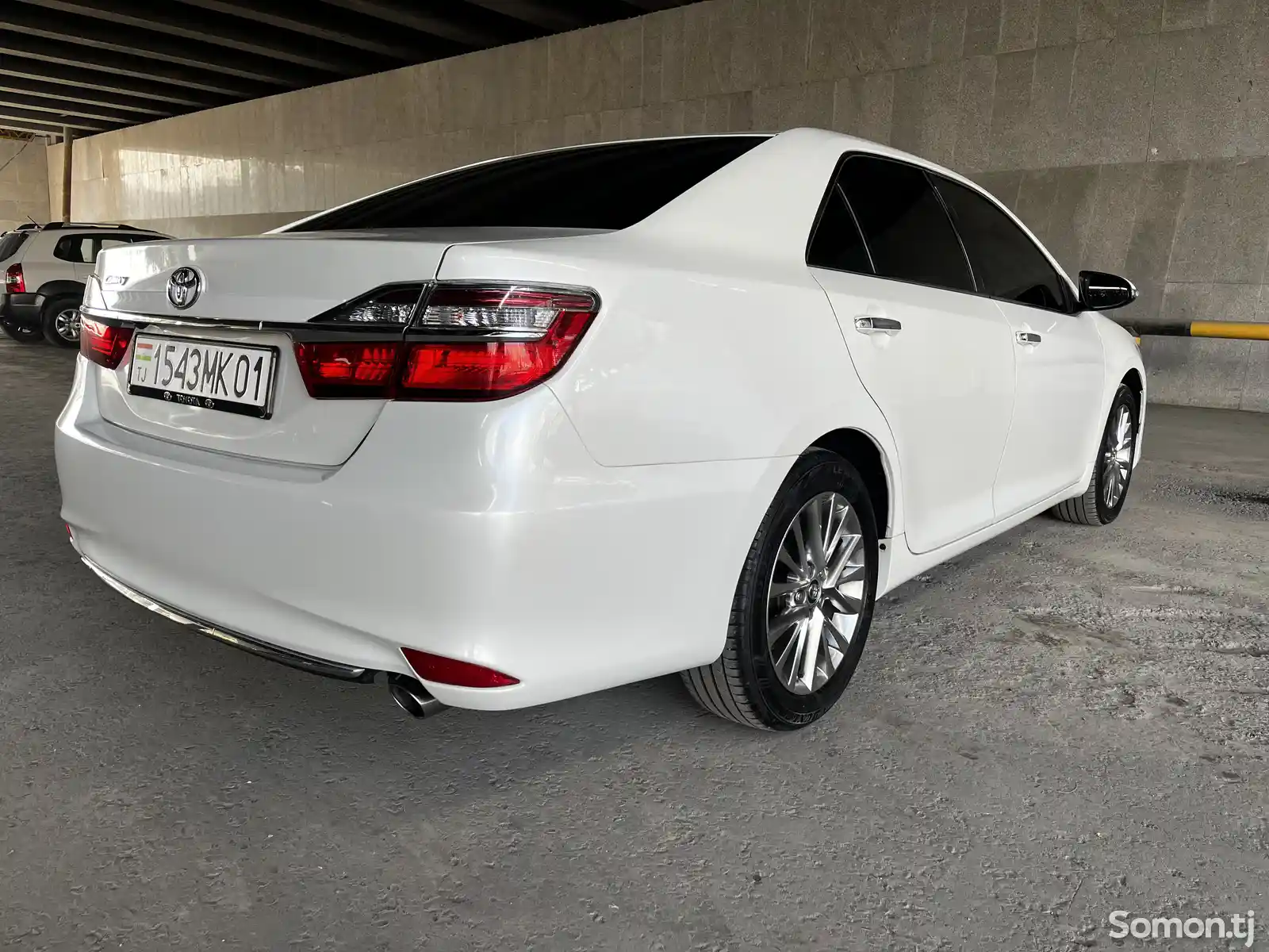 Toyota Camry, 2017-5