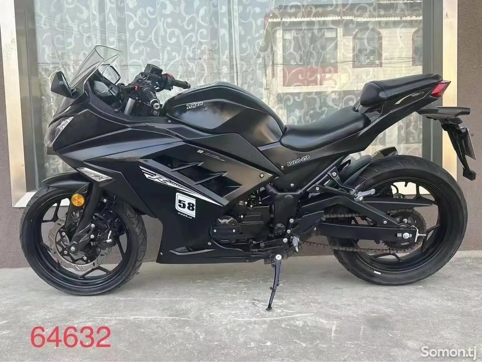 Мотоцикл Kawasaki ninja r3-1