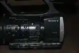 Видеокамера Sony 2000 HD-4