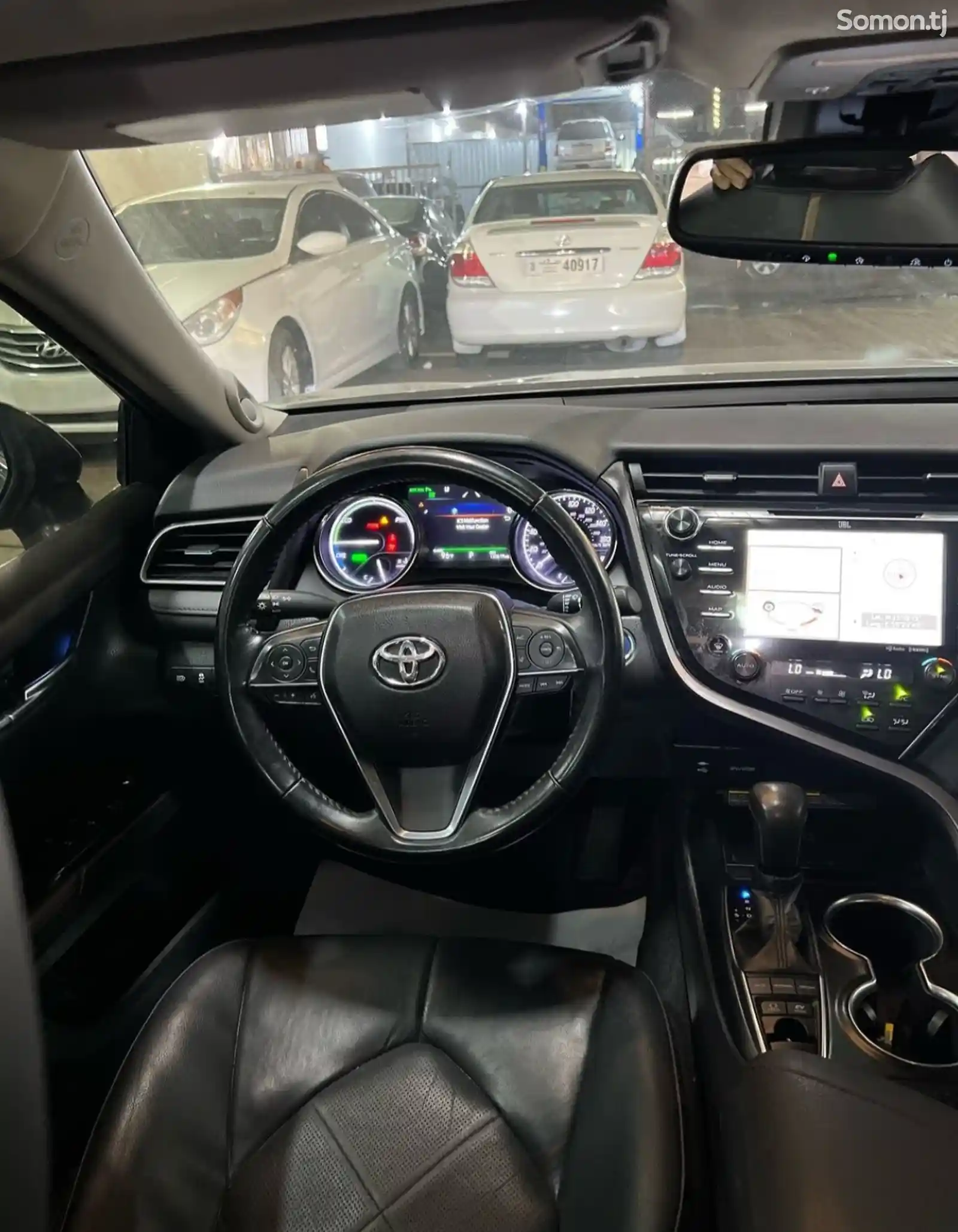 Toyota Camry, 2019-10