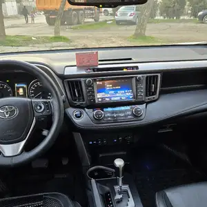 Toyota RAV 4, 2018