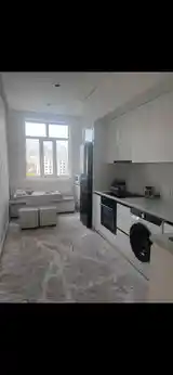 Комната в 3-комн. квартире, 10 этаж, 70м², Универмаг-2