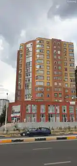 2-комн. квартира, 10 этаж, 72м², 102 мкр-8