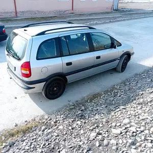 Opel Zafira, 2000