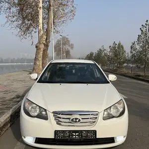 Hyundai Avante, 2010