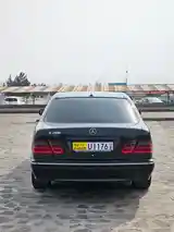 Mercedes-Benz E class, 2000-8