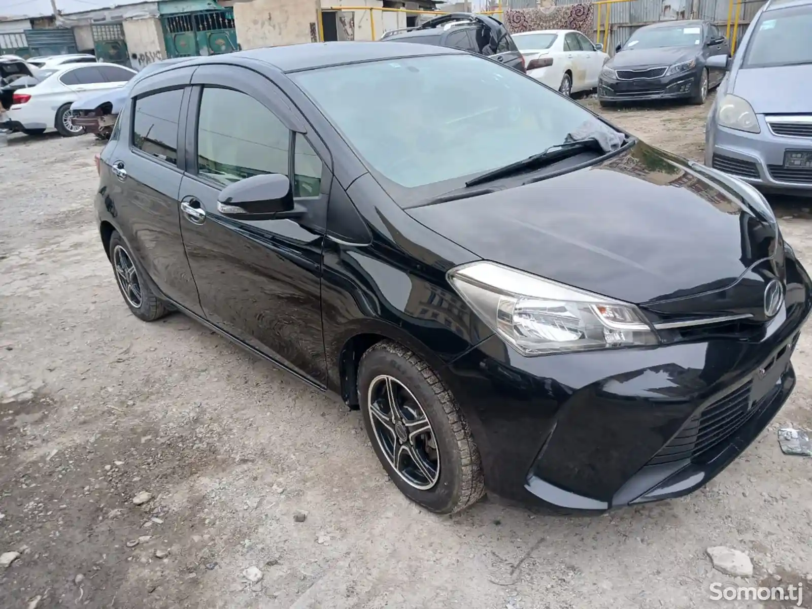 Toyota Vitz, 2016-3