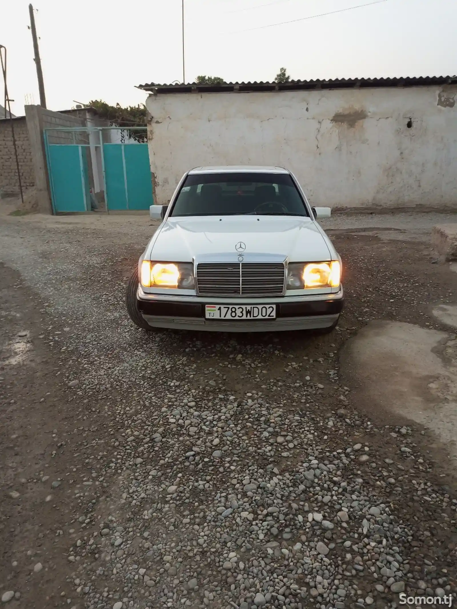 Mercedes-Benz W124, 1992-5