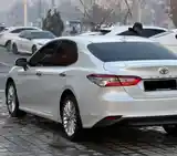 Toyota Camry, 2018-5