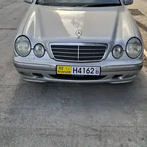 Mercedes-Benz E class, 2001