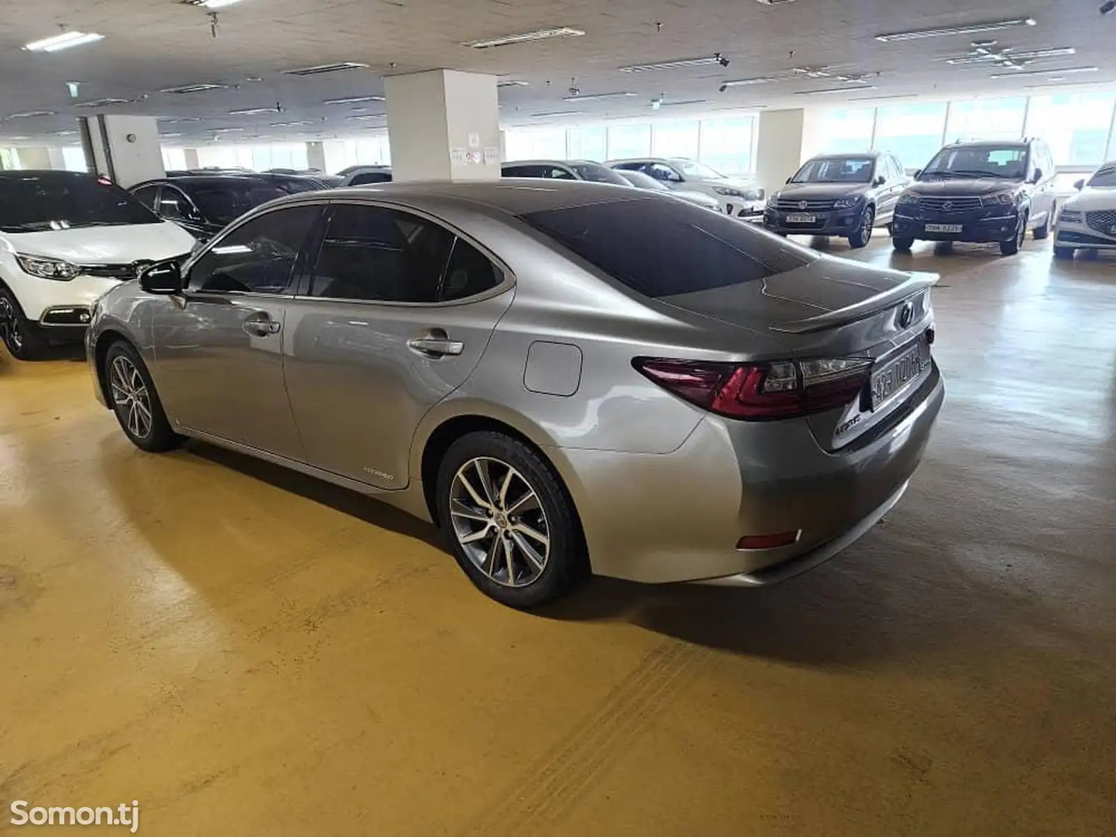 Lexus ES series, 2017-5