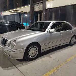 Mercedes-Benz E class, 2001