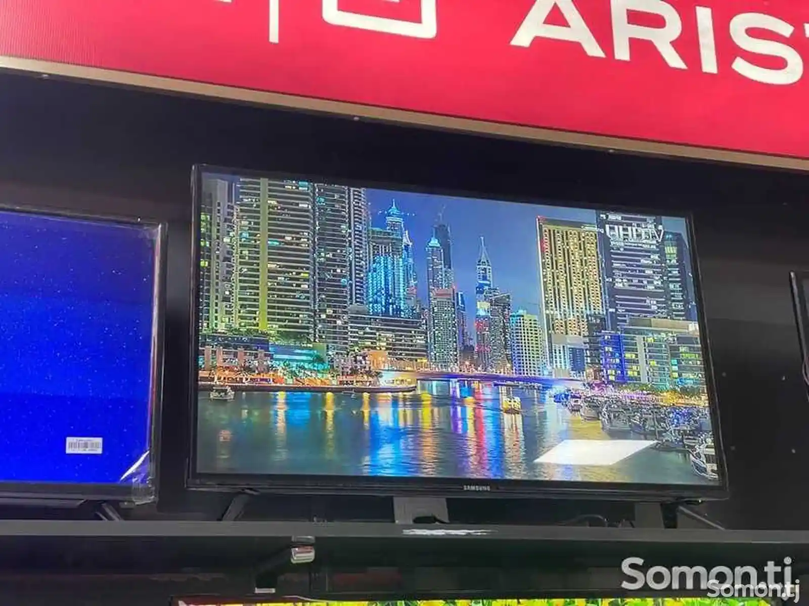 Телевизор Samsung 40 Q90-1