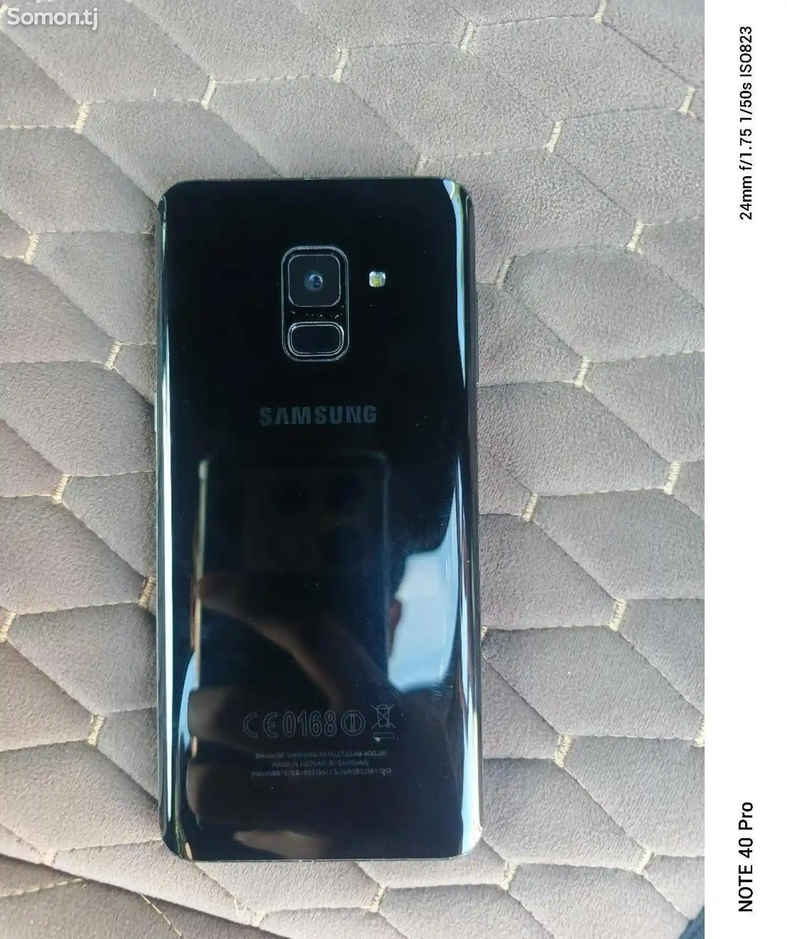 Samsung Galaxy A8-1