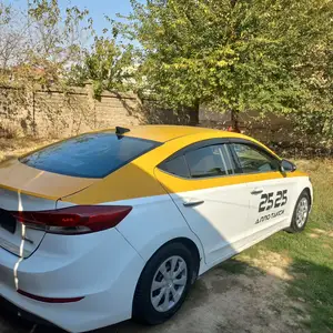 Hyundai Elantra, 2017