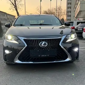 Lexus ES series, 2015