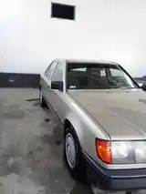 Mercedes-Benz W124, 1987-8