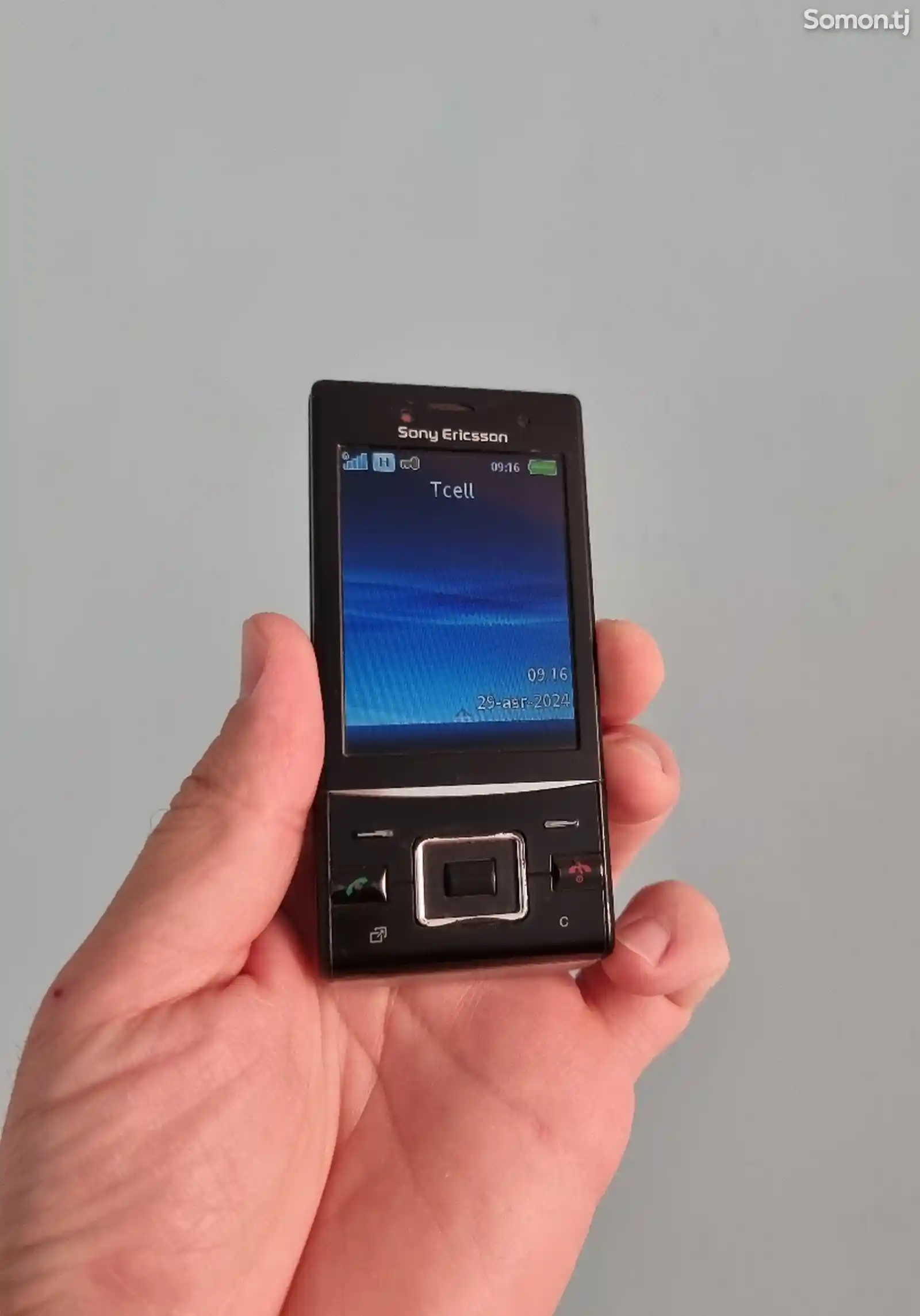 Sony Ericsson J20i-1