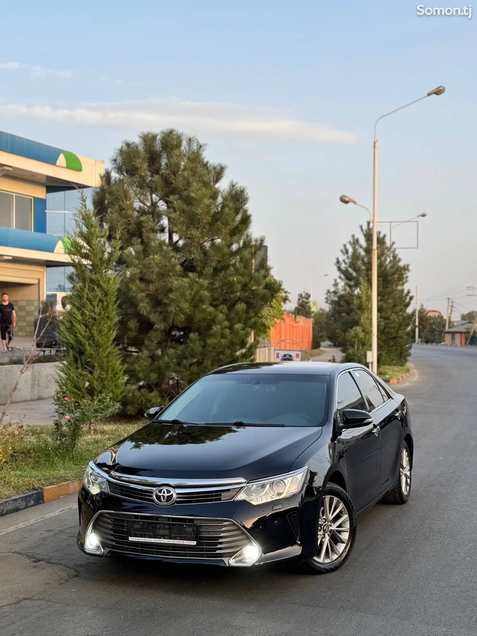 Toyota Camry, 2015-1