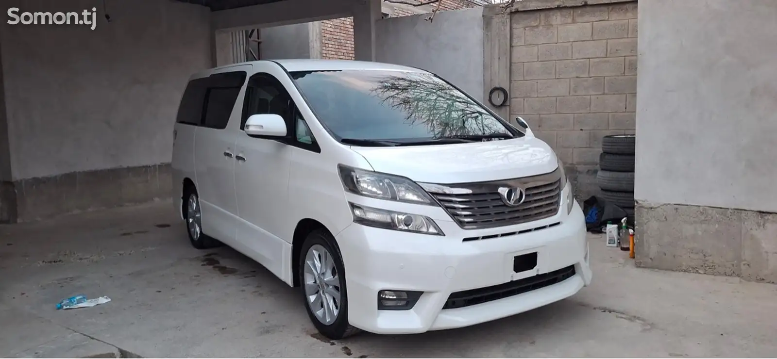 Toyota Vellfire, 2014-1