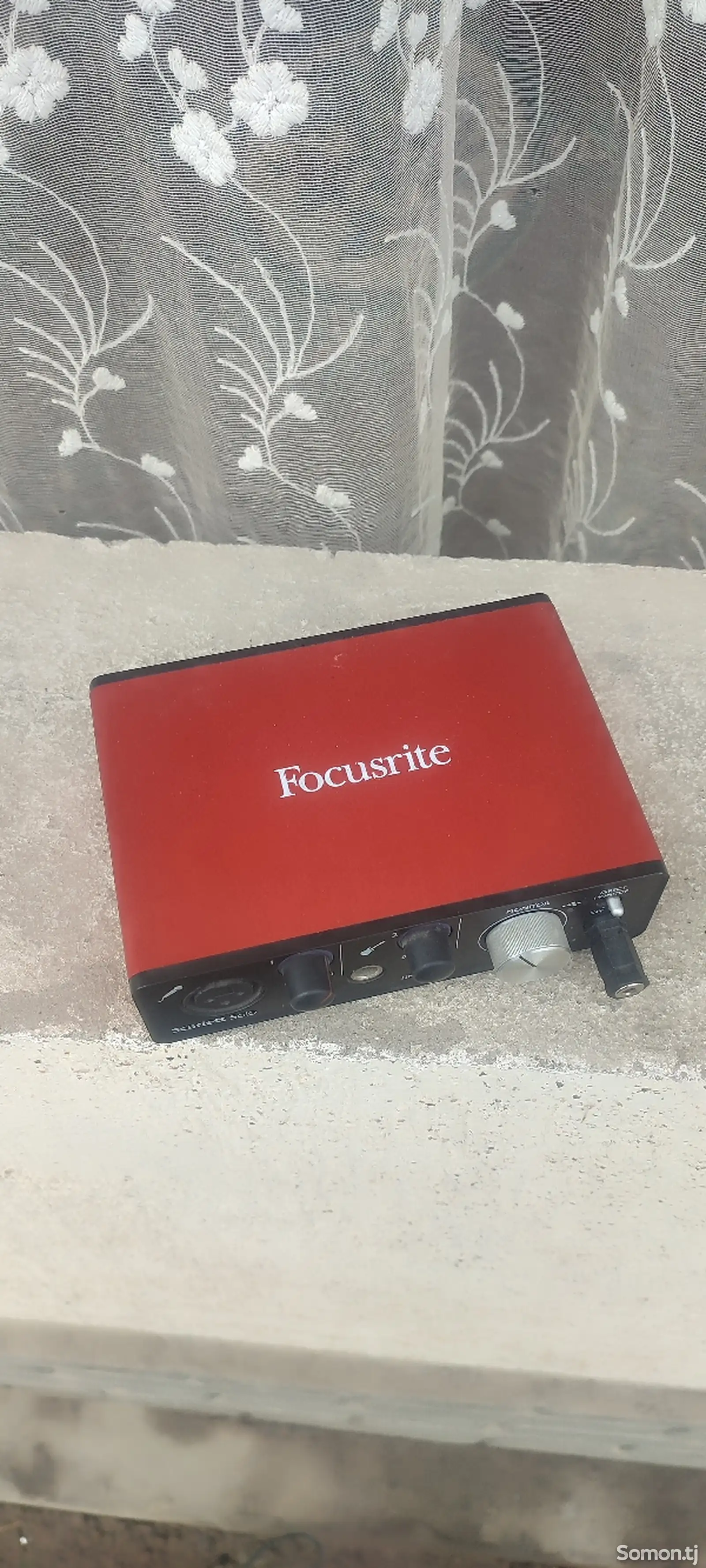 Звуковая карта Focusrite solo 1-1