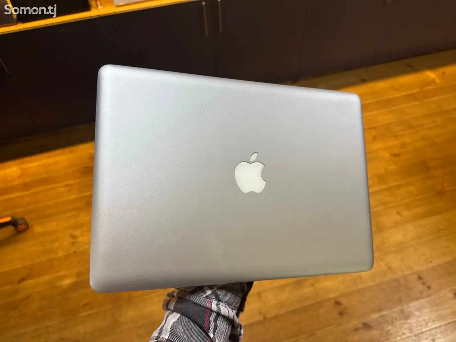 Ноутбук MacBook core 2-1