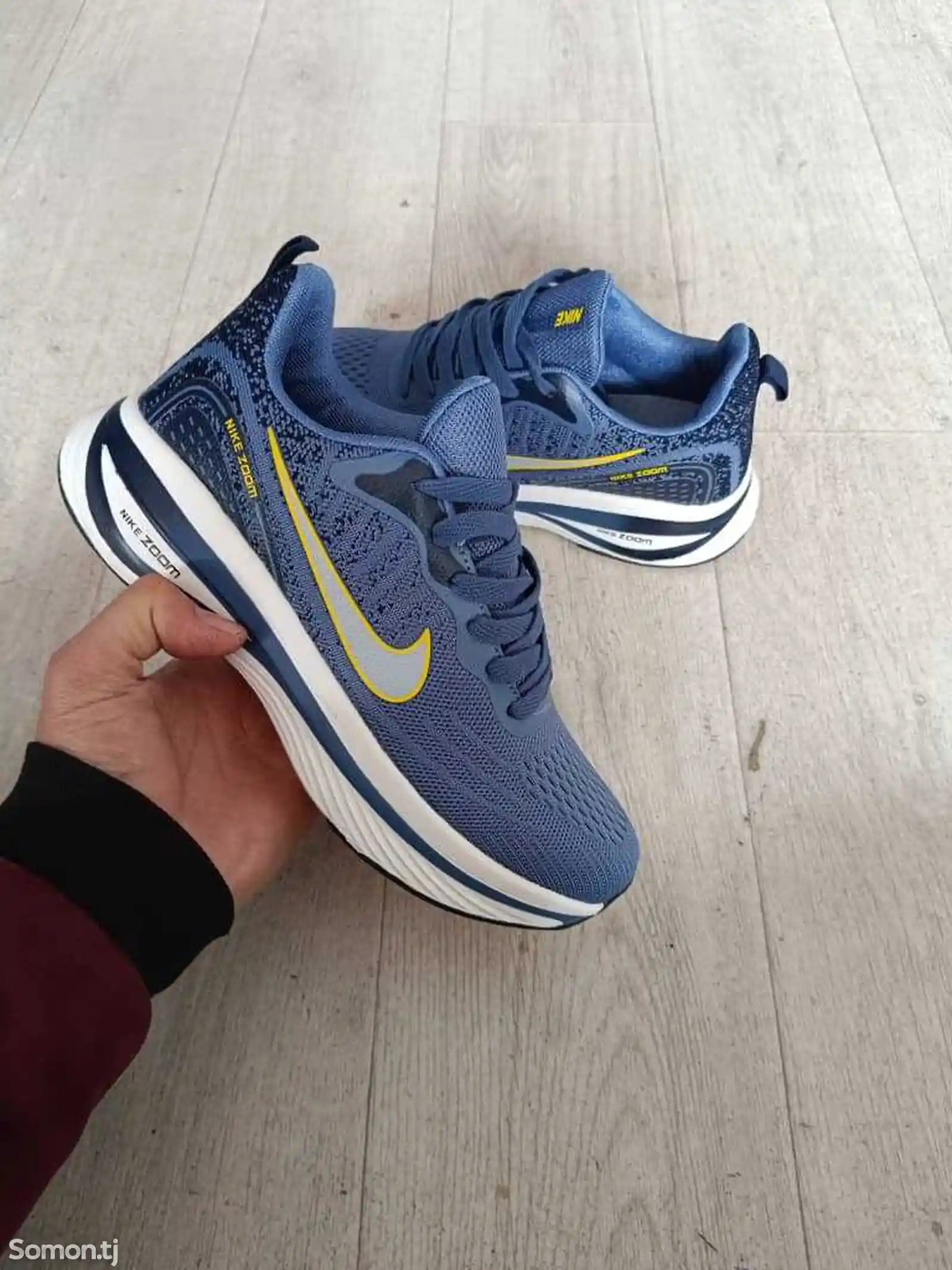 Кроссовки Nike-1