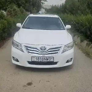 Toyota Camry, 2011