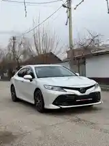 Toyota Camry, 2017-3