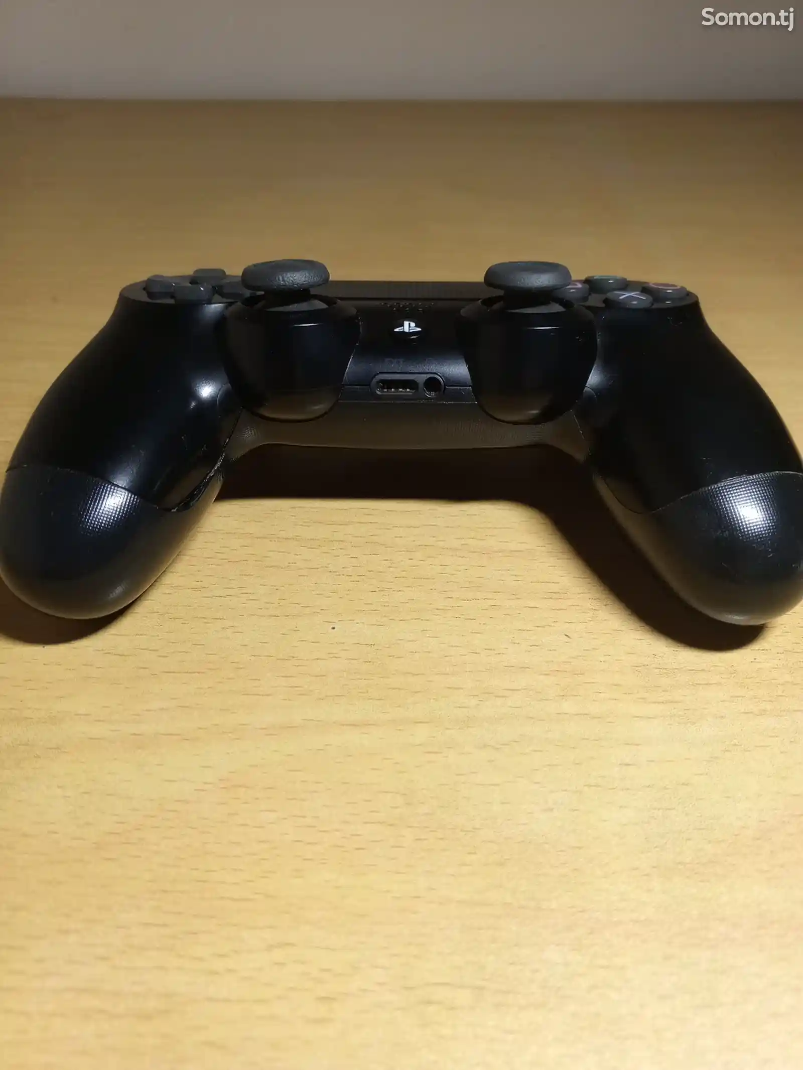 Игровая приставка PlayStation 4-6