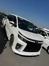 Toyota Voxy, 2014-5