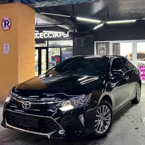 Toyota Camry, 2017