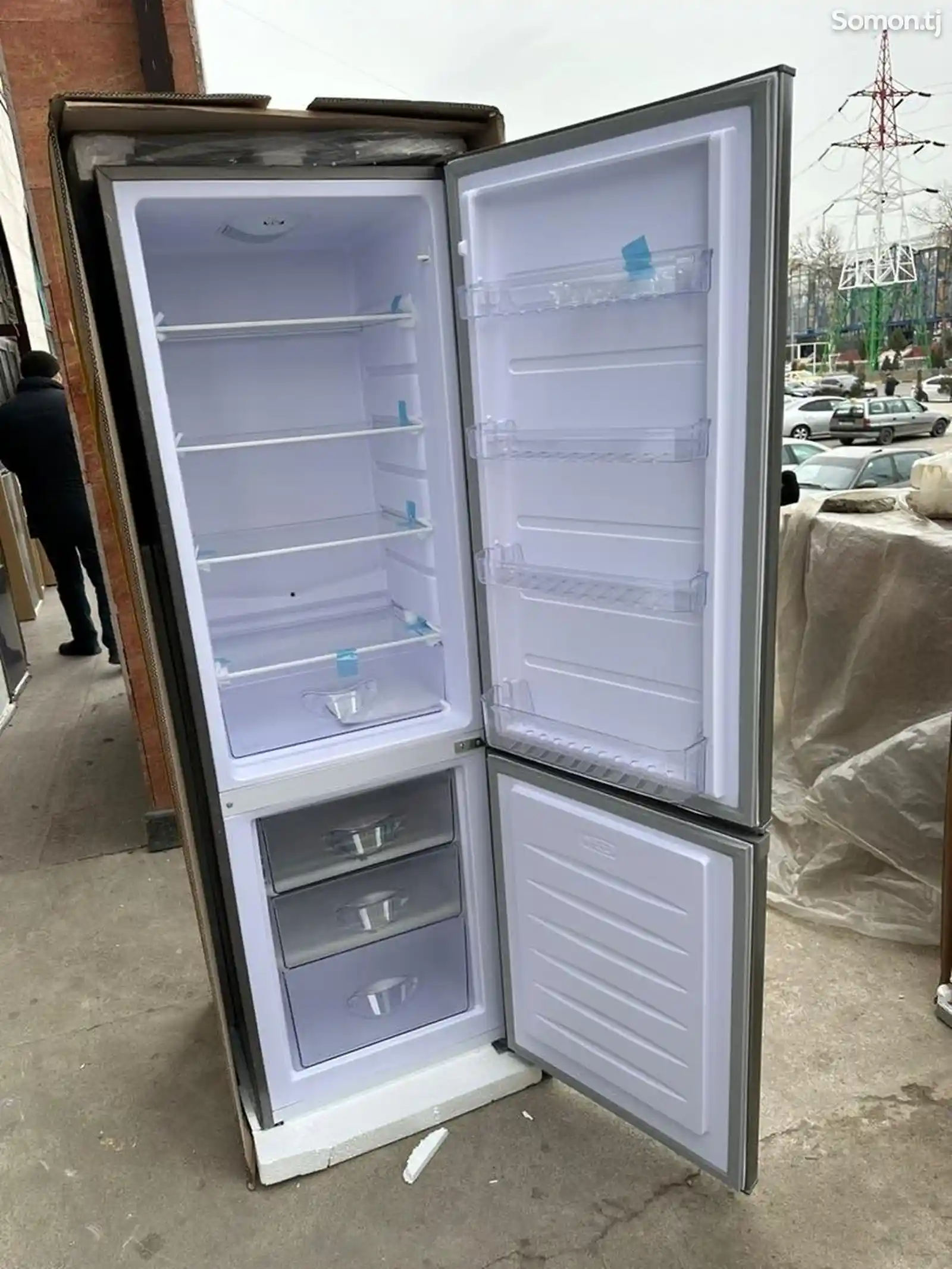 Холодильник LG motors Inox 345-4
