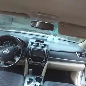 Toyota Camry, 2012