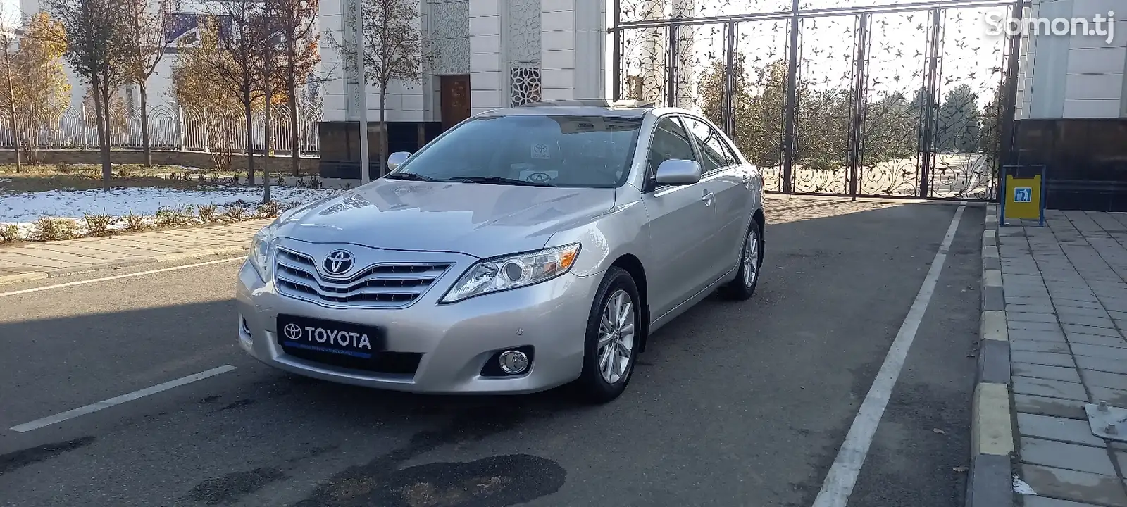 Toyota Camry, 2010-1