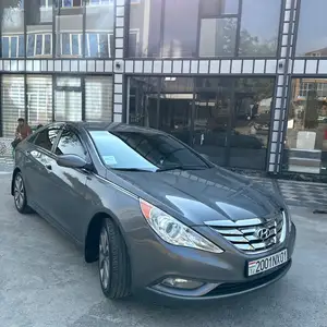 Hyundai Sonata, 2013