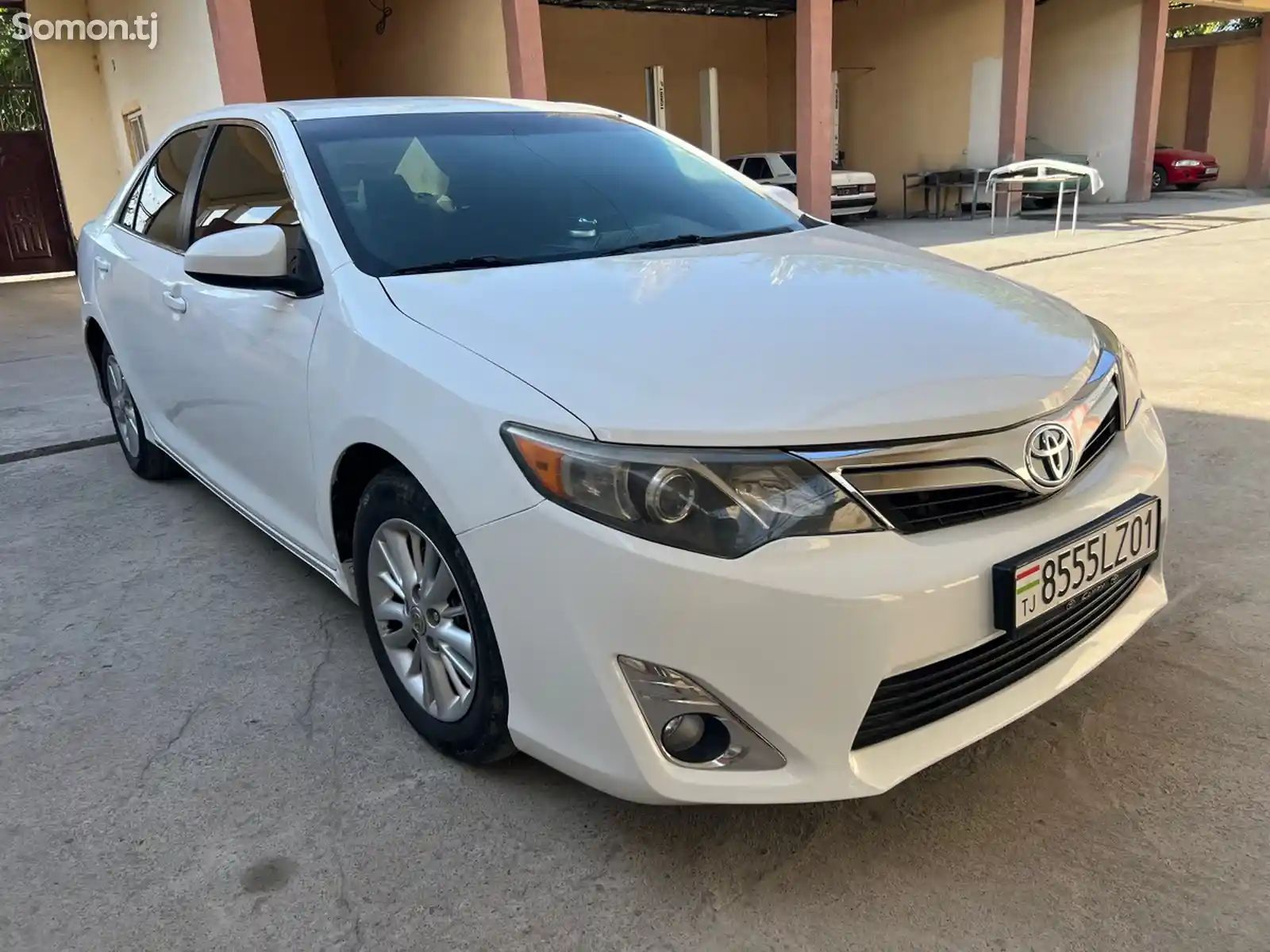 Toyota Camry, 2013-1