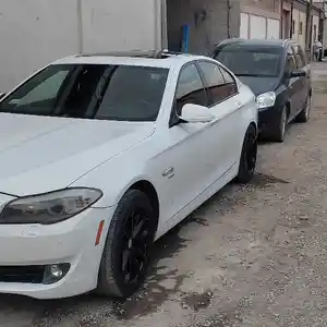 BMW 5 series, 2011