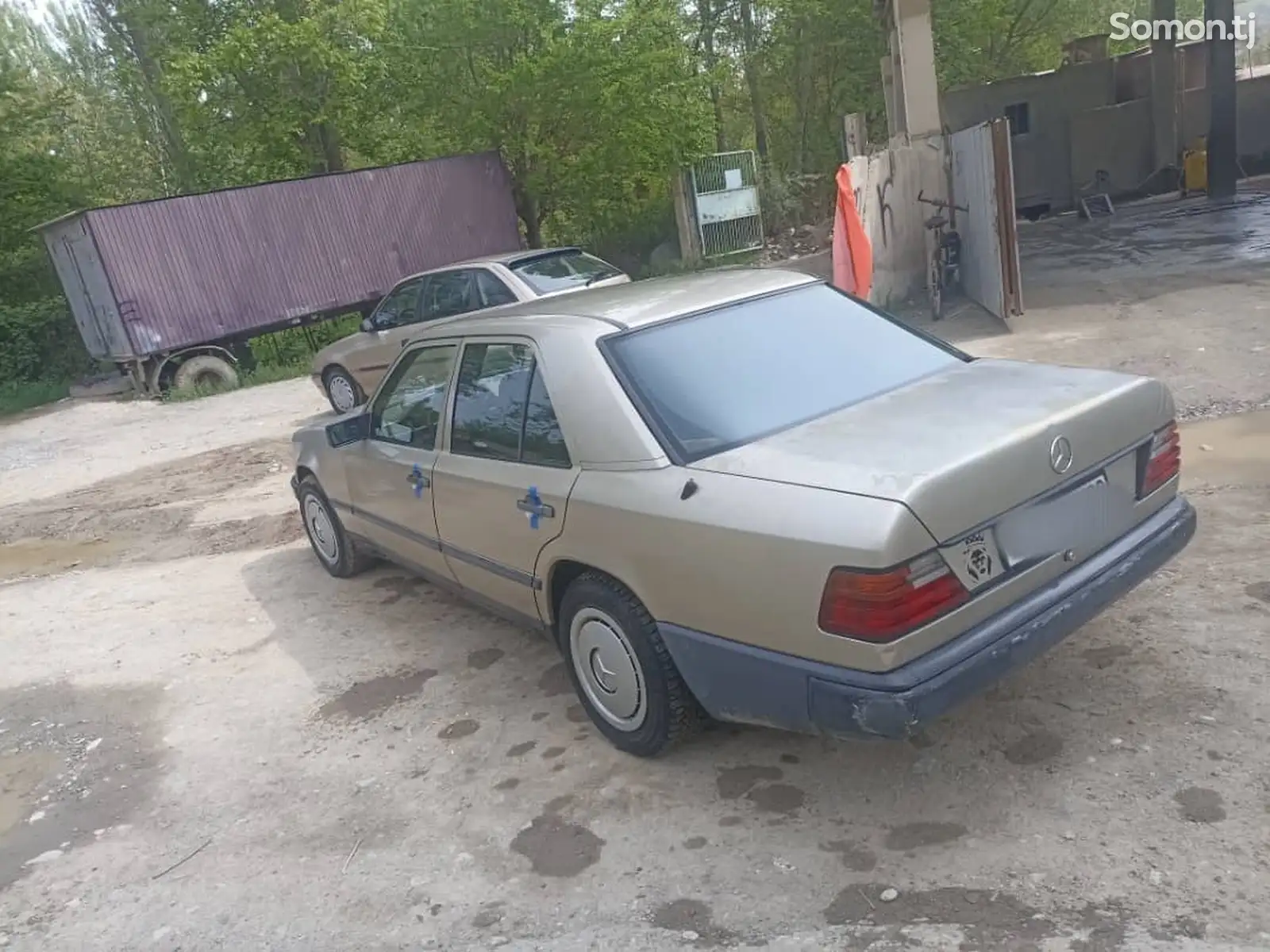 Mercedes-Benz W124, 1989-3