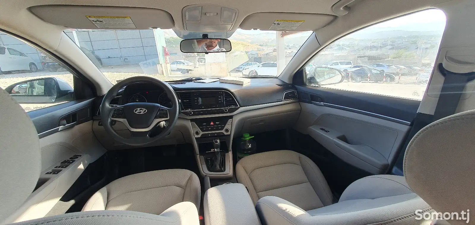 Hyundai Elantra, 2017-3