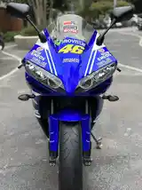 Мотоцикл Yamaha r1-2